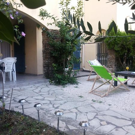 Agreable T3 Avec Jardin Et Parking Prive, A 350M Du Centre Ville Et Des Plages, Wifi, Remise Supplementaire De 10 Pourcent Pour Une Location A La Semaine 滨海卡瓦莱尔 外观 照片